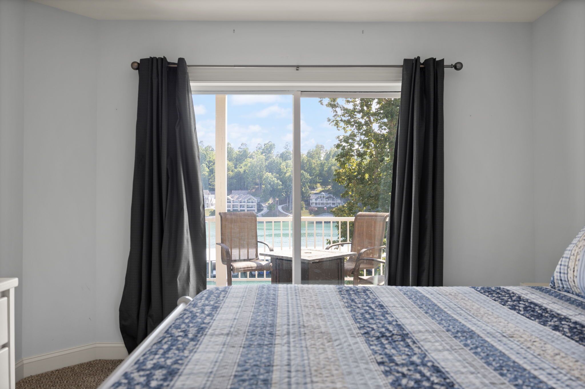 4 chambres, Wi-Fi gratuit, draps fournis