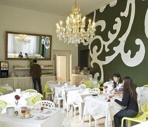 Dining - The Venice Times (Venice)