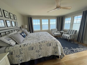 2 chambres, fer et planche à repasser, literie fournie