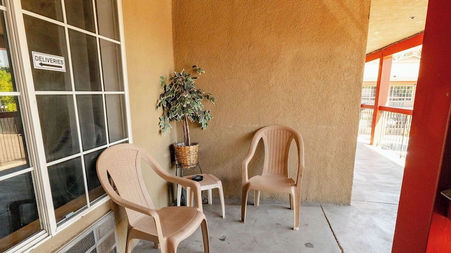 Rose City Inn and Suites