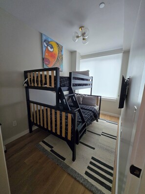 3 bedrooms, desk, iron/ironing board, travel cot