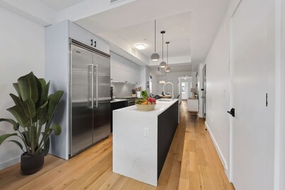 Modern 3 bedroom in the heart of Downtown Brooklyn across from Barclay's center