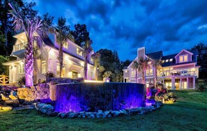 Exterior - Polaris Pointe on the Cove (Chapin)
