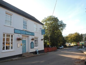 Exterior - Little Acorns (Helston)