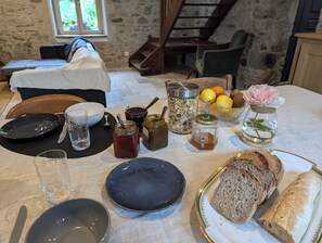 Petit déjeuner continental compris tous les jours