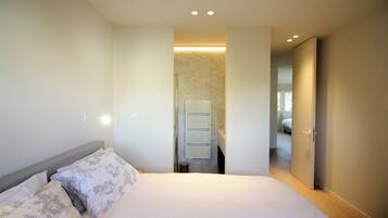 Villa | 5 slaapkamers, individueel gemeubileerd, een strijkplank/strijkijzer