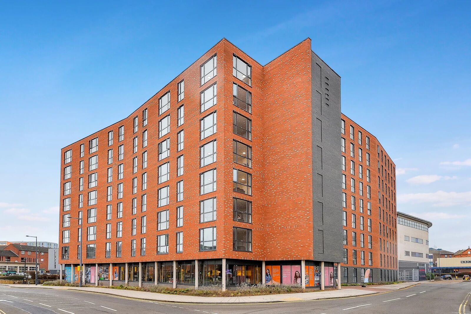 واجهة المنشأة