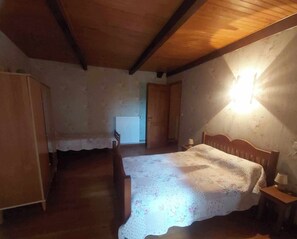 2 Schlafzimmer, Bügeleisen/Bügelbrett, WLAN