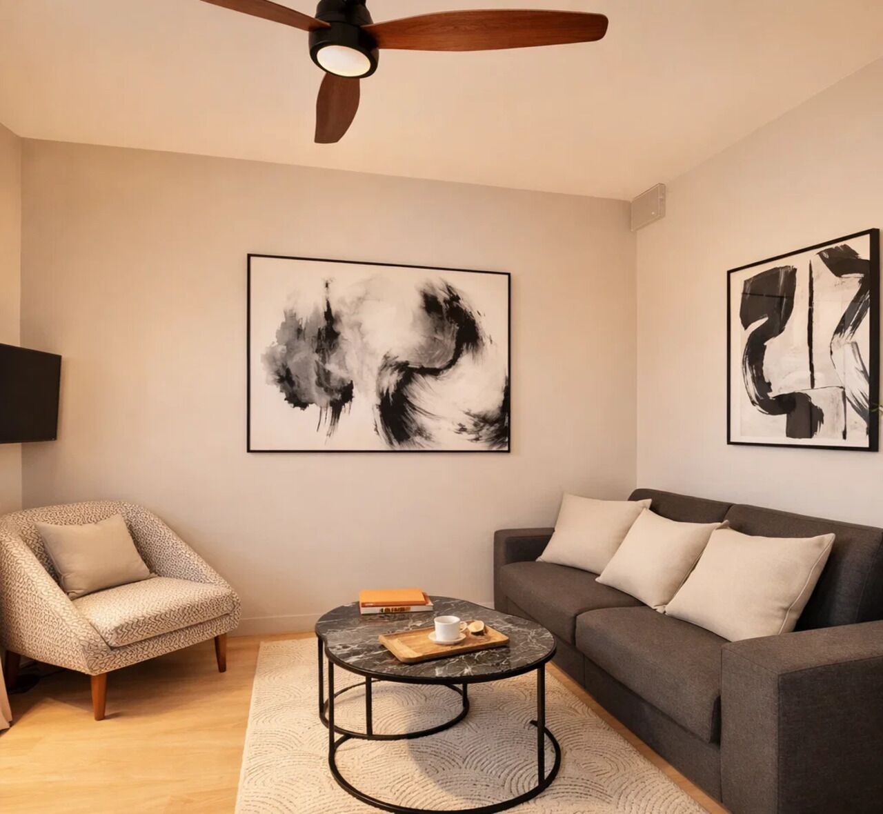 Superior Studio | Living area