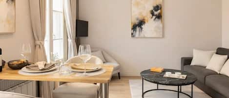 Superior Studio | Living area