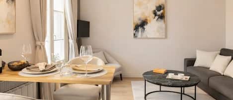 Superior Studio | Living area | 80-cm Smart TV with digital channels