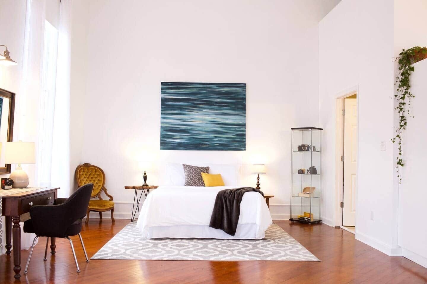 1 habitación, escritorio, tabla de planchar con plancha y wifi gratis 