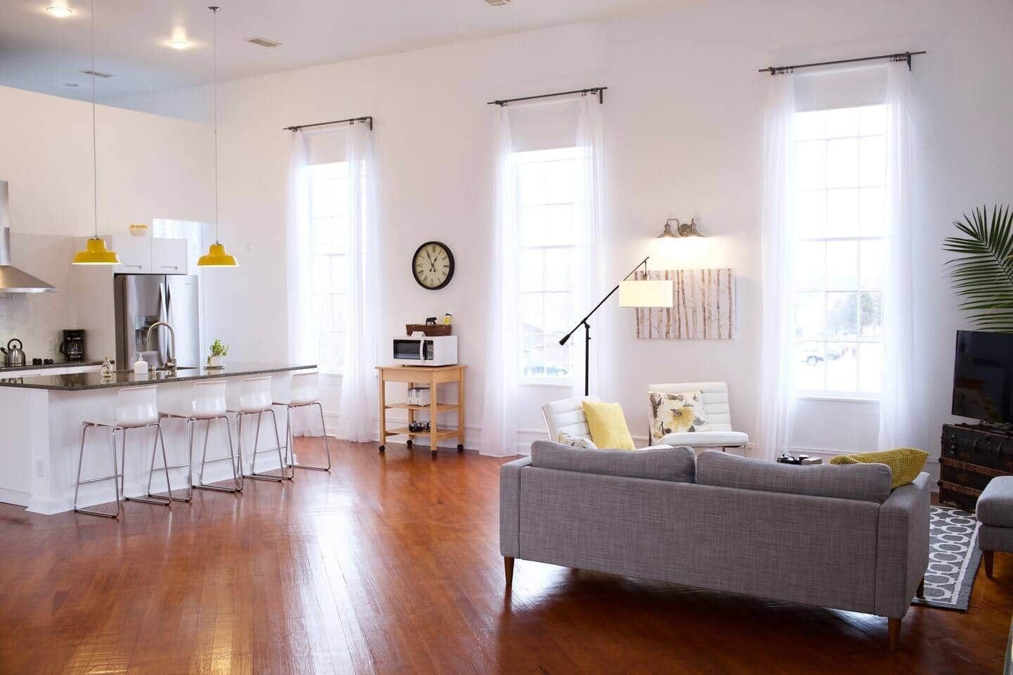 Smart TV, videojuegos, reproductor de DVD y libros 