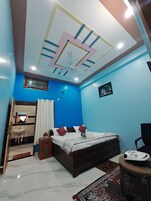 Cortinas blackout y sistema de insonorización 