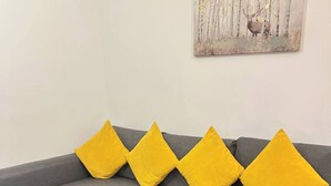 Apartment, 1 Bedroom, Smoking, Garden View | Living area - Charming 1st Floor Apartment in West Ealing (London)