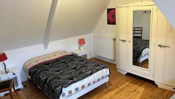 1 chambre, fer et planche Ă repasser, draps fournis