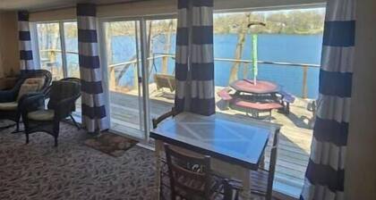 Red Cottage - Papakeechie - Secluded - Swim - Bonfires - Fish - Relax