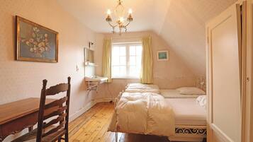 Villa | 5 slaapkamers, individueel gemeubileerd, een strijkplank/strijkijzer