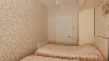 3 bedrooms, individually decorated, individually furnished