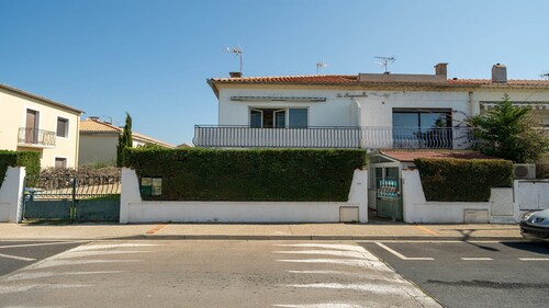 Apartment in Grau du Roi Near the Beach