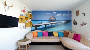 Apartment | Living room - Apartment in Grau du Roi Near the Beach (Le Grau-Du-Roi)