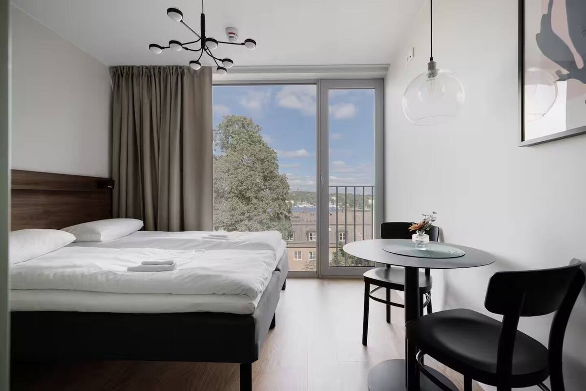 Classic Studio Suite | Free WiFi