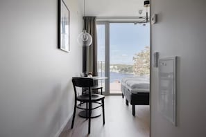 Junior Twin Room | Free WiFi