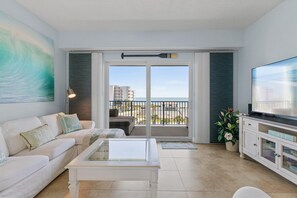 Lägenhet - flera sängar (Oceanwalk 18-503) | Vardagsrum