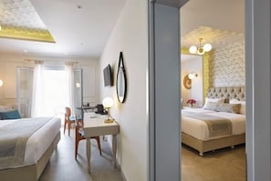 Cots/infant beds