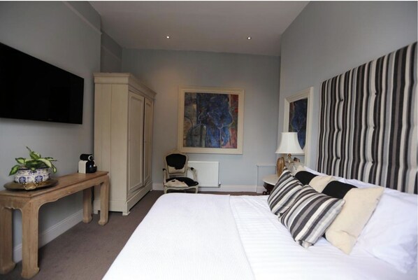 Blackout drapes, iron/ironing board, free WiFi