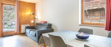 Apartment | Living room