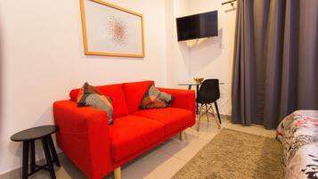 Luxury-Studio, Balkon | Wohnbereich