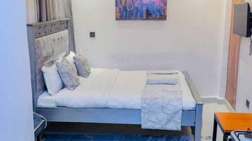 Free WiFi, bed sheets