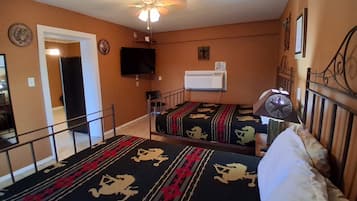 1 bedroom, free WiFi, bed sheets