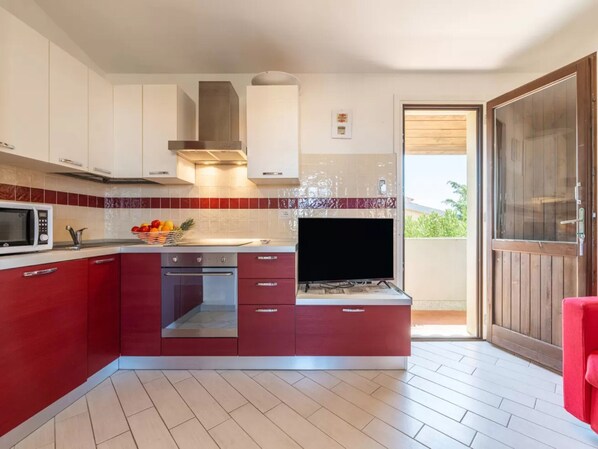 Apartment, 2 Bedrooms, Balcony | Interior