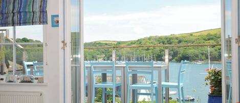 3 bedrooms, individually decorated, individually furnished, free WiFi