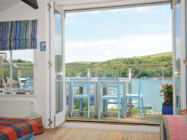 3 bedrooms, individually decorated, individually furnished, free WiFi