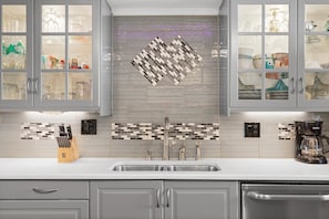 Condo, Multiple Beds (Hacienda del Sol II 509) | Private kitchen