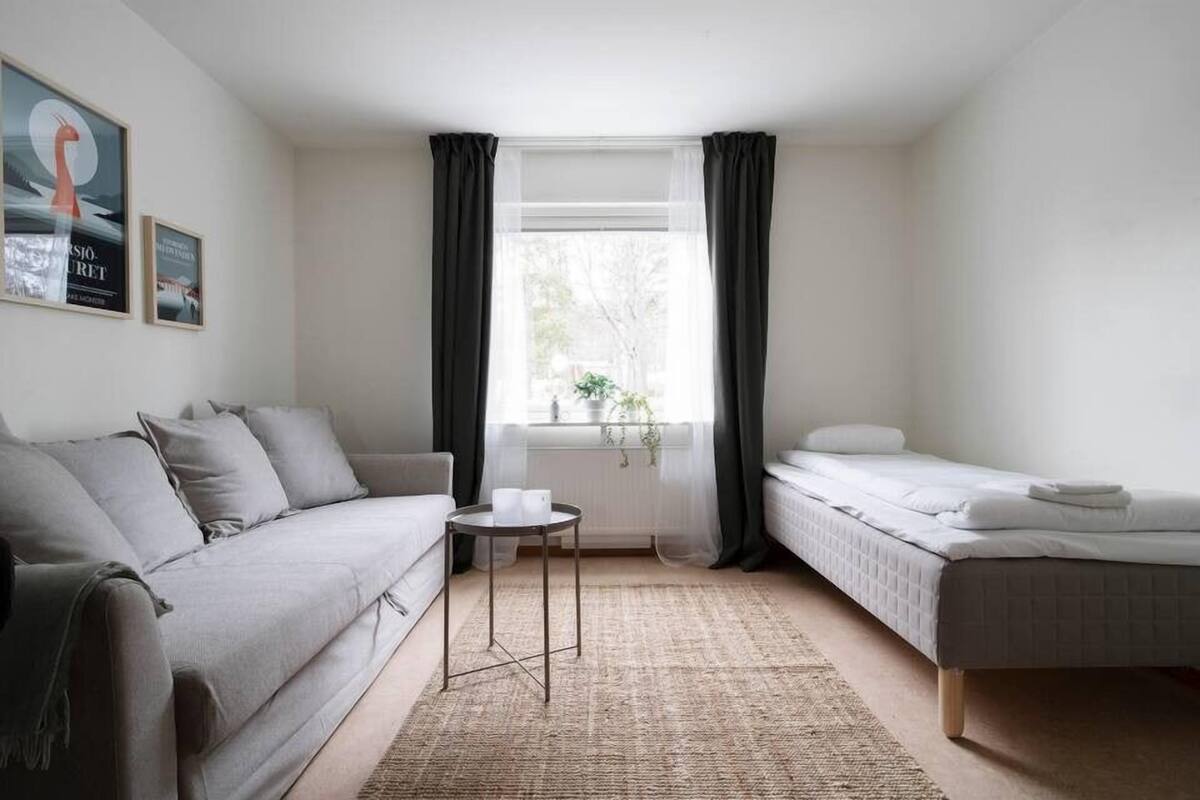 Economy Studio | Free WiFi