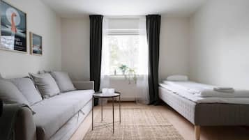 Economy Studio | Free WiFi