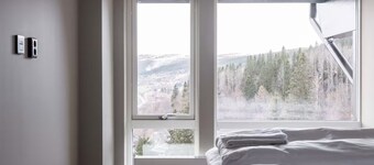 Tott Mountain Retreat – Ski-In, Ski-Out