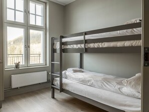 Luxury House | Free WiFi