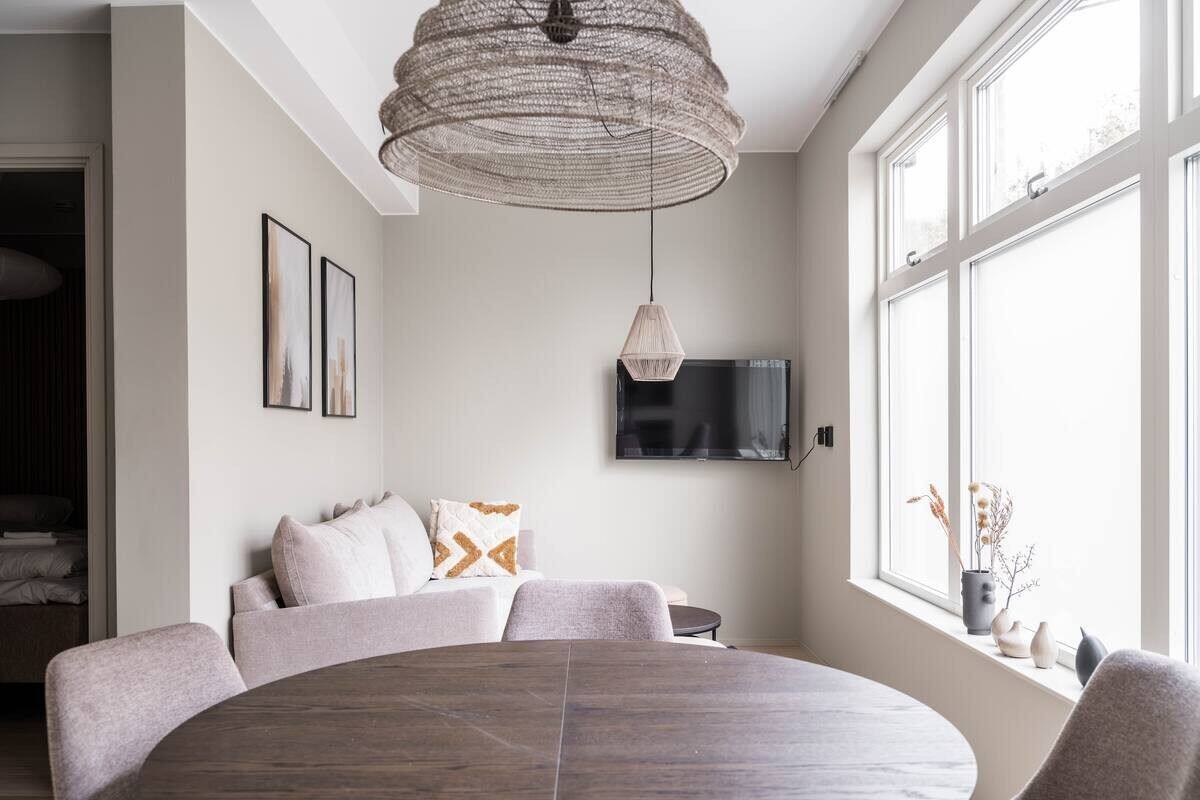 Basic Apartment | Living area