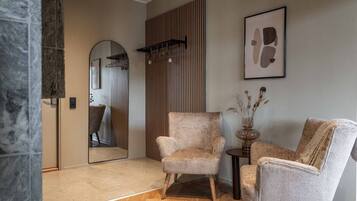 Deluxe Apartment | Living area