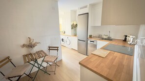 Micro-ondes, four, plaque de cuisson, lave-vaisselle