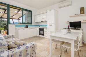 Private kitchen - Porto Rotondo Mare 2[Residence with Pool] - Seafront (Porto Rotondo)