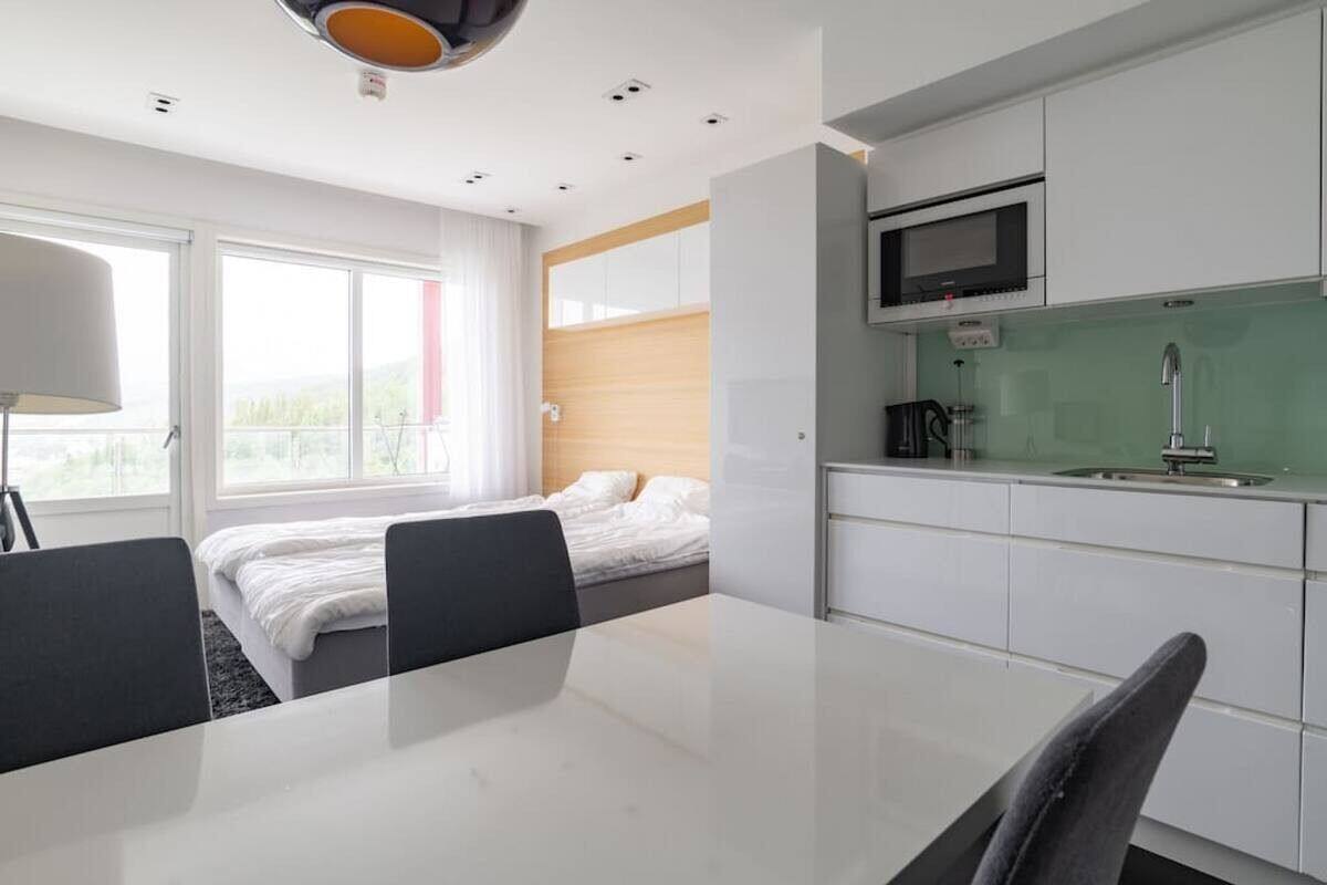 Deluxe Studio Suite | Free WiFi