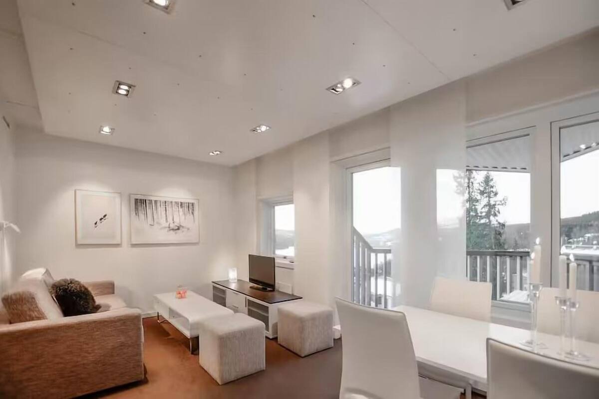 Elite House | Living area