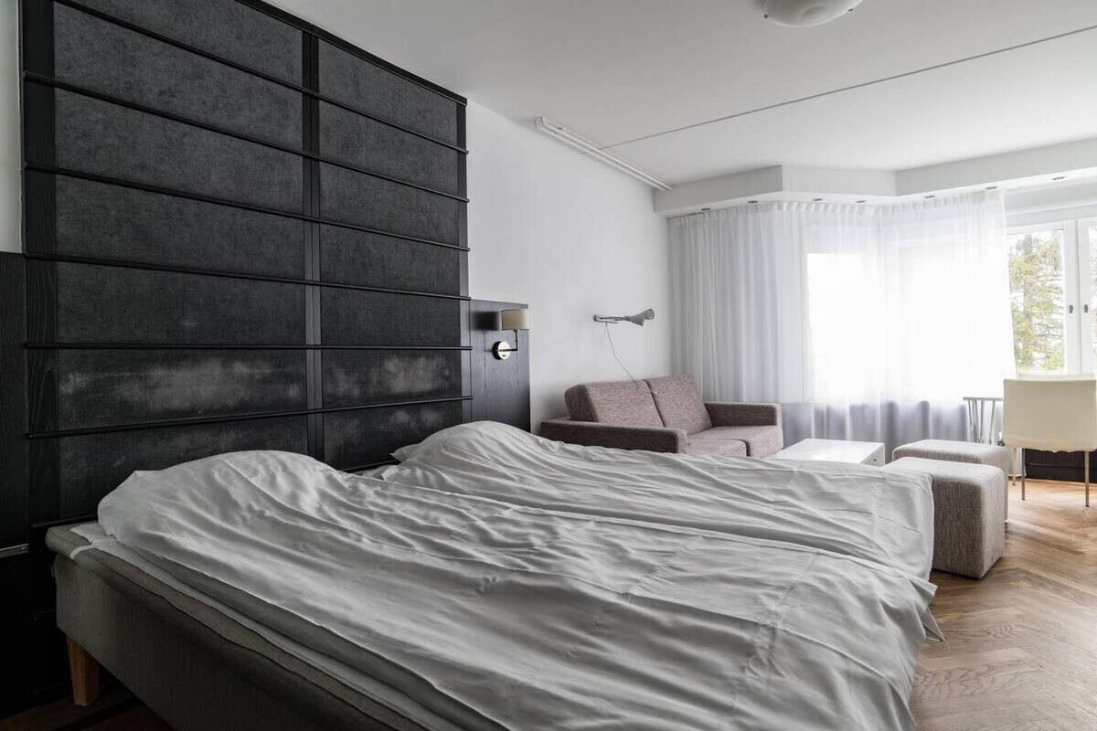 Room | Free WiFi