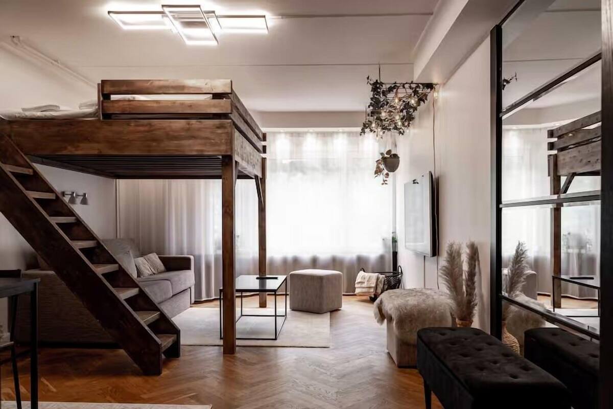 Studio Suite | Free WiFi